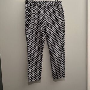 Gap Slim City Women's Black and White Geometric Cropped Pants
